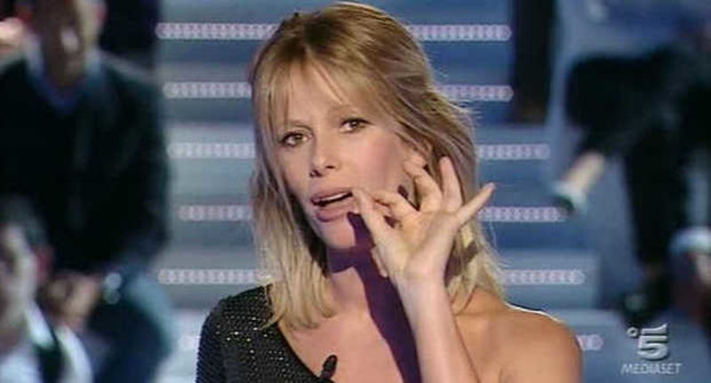 Alessia Marcuzzi a L'isola dei famosi